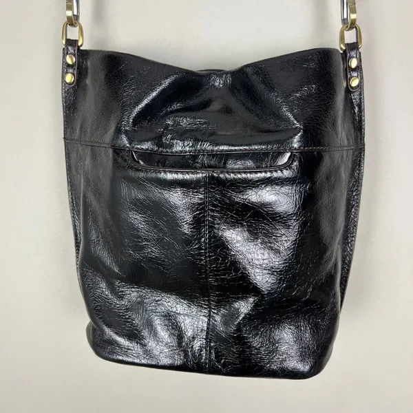 Hobo International Shoulder Bag Black Polished Leather‎ Bucket Brown Piping Trim - Image 7