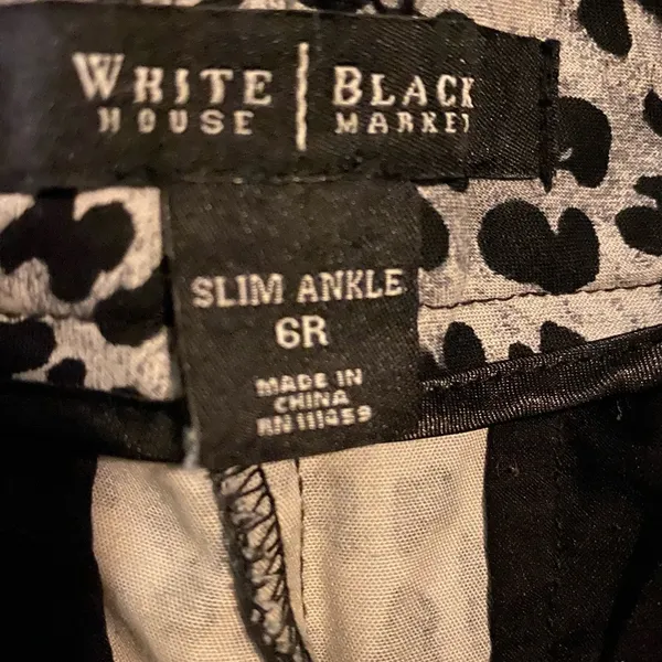 White House black market Cropped pants - Image 4