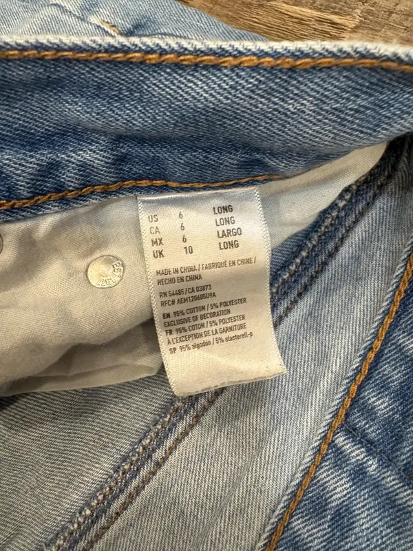 American Eagle Jeans - Image 5