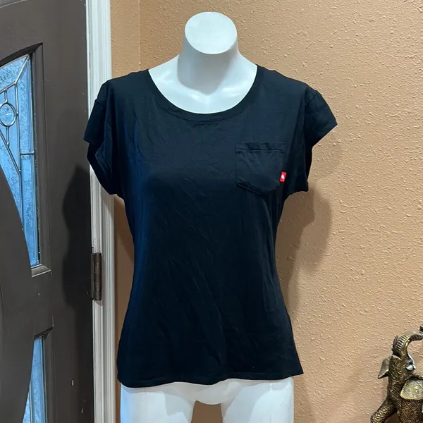 Nike black short sleeve T-shirt medium - Image 3