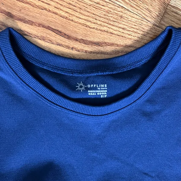 Aerie Offline Navy Crop Workout Shirt - Image 2