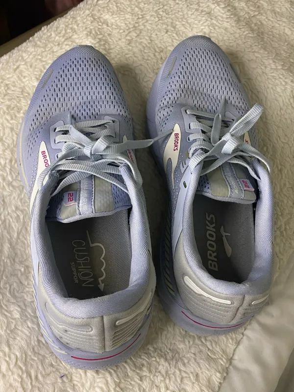 Brooks Womens Adrenaline GTS 22 Running Shoes Sneakers Size 8.5 - Image 4
