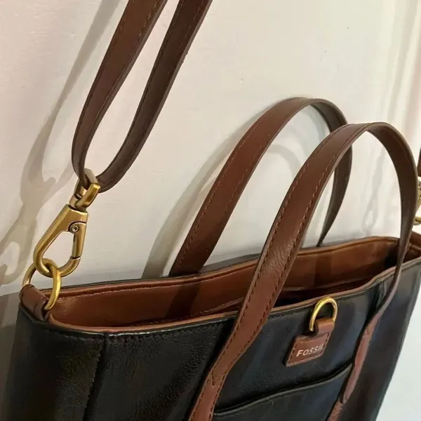 Fossil Cowhide Leather Black And Brown Shoulder Crossbody bag #768 - Image 3