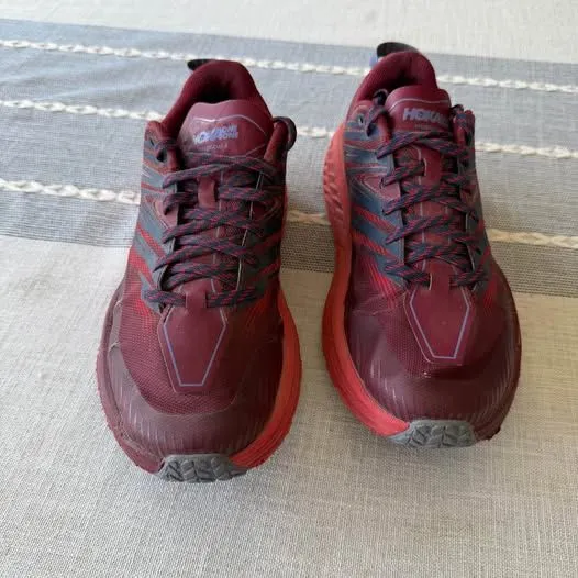 Hoka One One Running Shoes Womens Size 8.5 Speedgoat 4 Red Maroon Sneakers Gym - Image 4