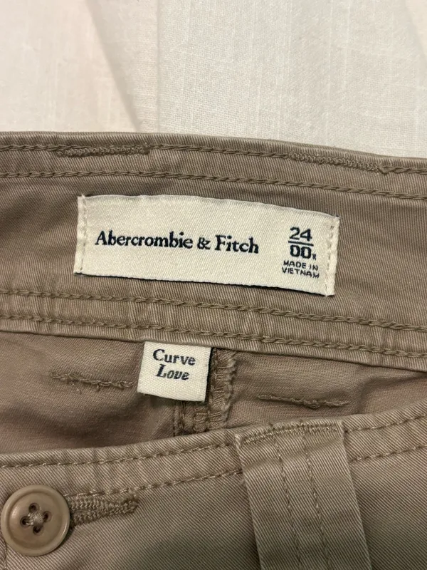 Abercrombie Cargo Pants - Image 3