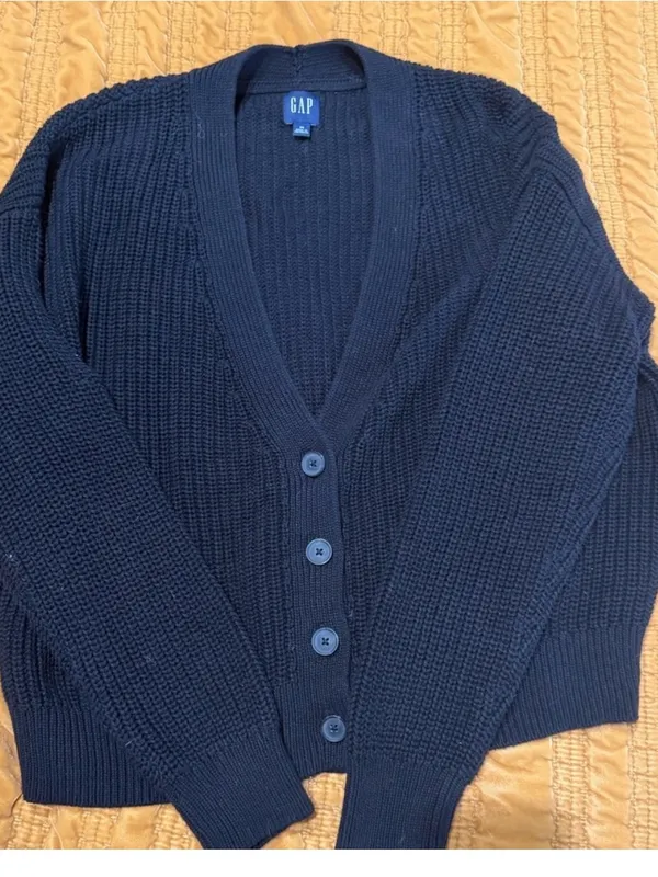 GAP black classic cardigan size m 100% cotton - Image 2