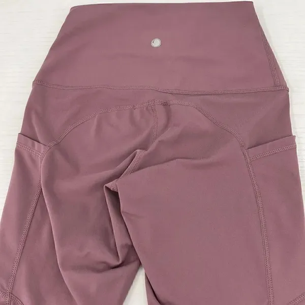 Yogalicious Lux mauve capri leggings size small - Image 2