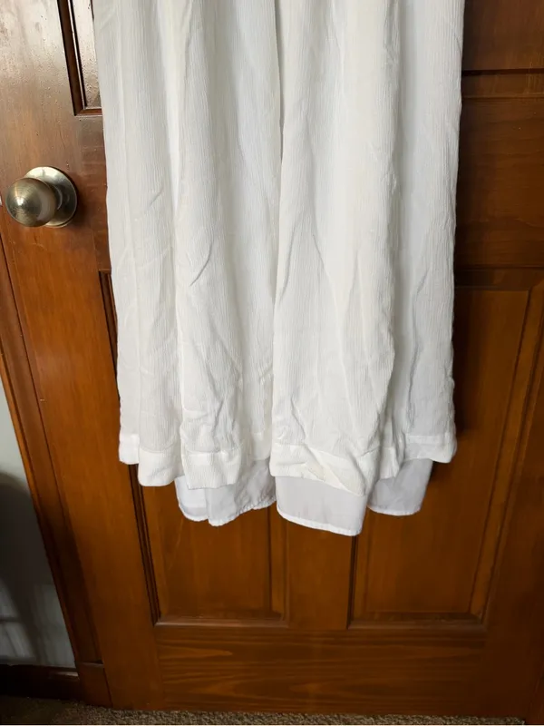 Abercrombie & Fitch white v-neck linen dress - Image 3