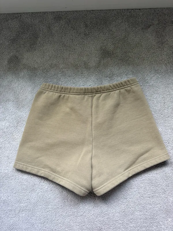 Aritzia Sweatfleece Shorts  - Image 3