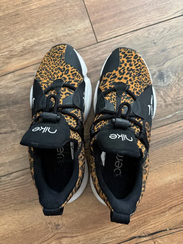 Nike Leopard Sneakers - Image 7