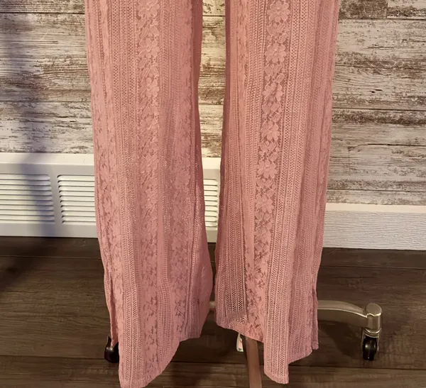 Edikted Swimsuit lace pink cover bottoms - Image 3