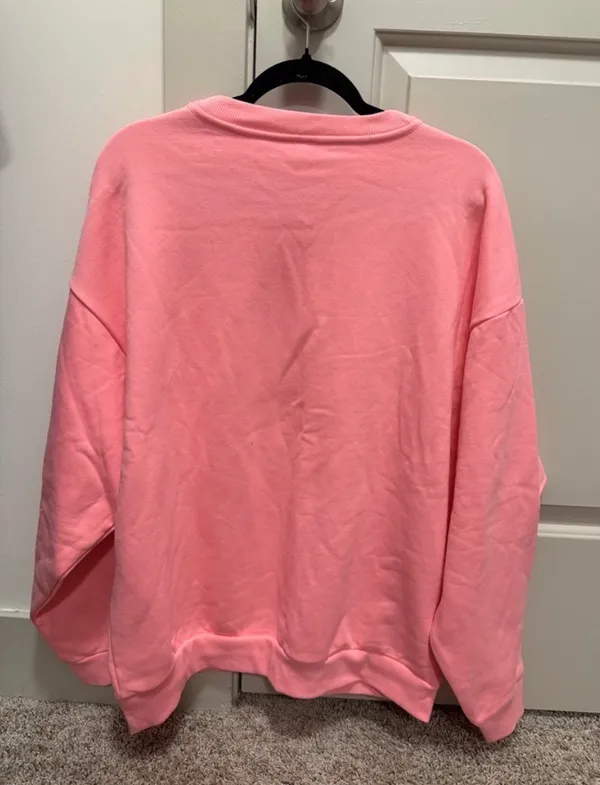 Alo Yoga Neon Bubblegum Accolade Sweatshirt. - Image 2
