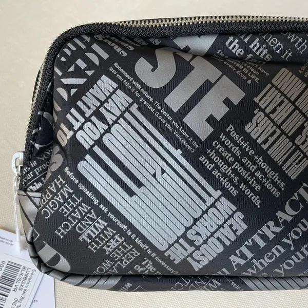 Lululemon Everywhere Belt Bag 1L Manifesto - Image 3