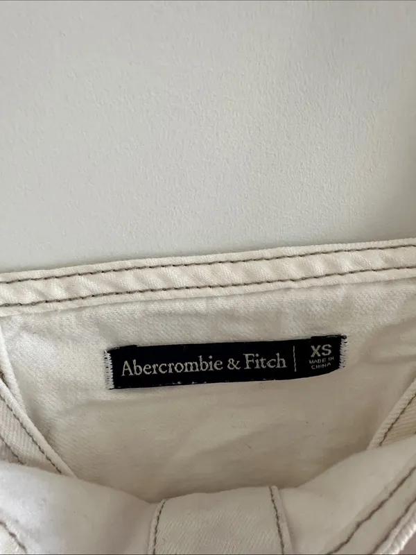 Abercrombie & Fitch denim crop top - Image 4