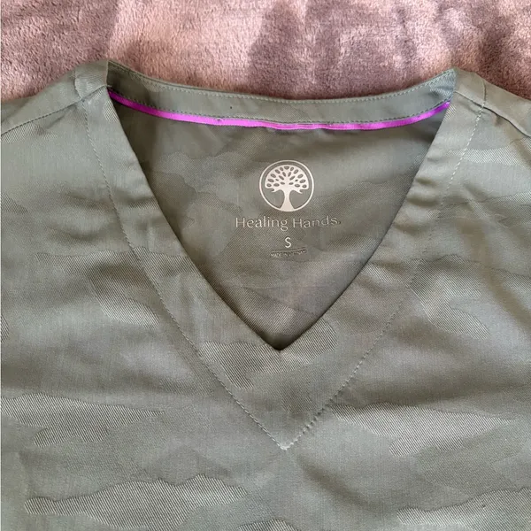 Healing Hands Olive Green Camo Print Two Pocket Scrub Top - Image 3