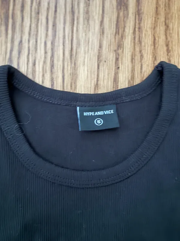 Hype & Vice Harvard crop top - Image 3