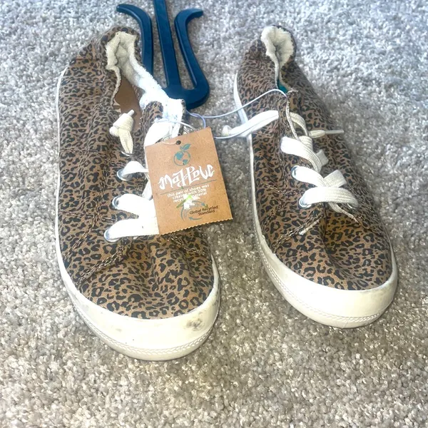 - New Mad love comfort tennis shoe in leopard print soft interior 6 - Image 2