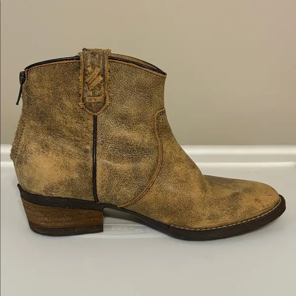 Very Volatile‎ Lookout Fringe Leather Ankle Boots Size 7.5 - Image 6