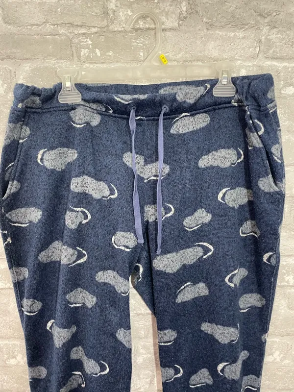 L.L.Bean women's print sweater jogger fleece pants featuring a cloud pattern - Image 2