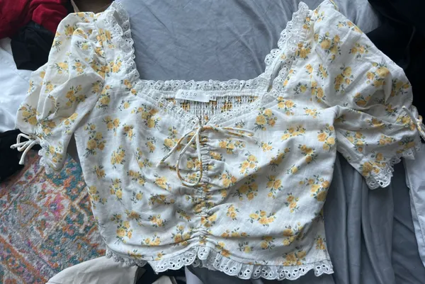 ASTR Floral Blouse - Image 2
