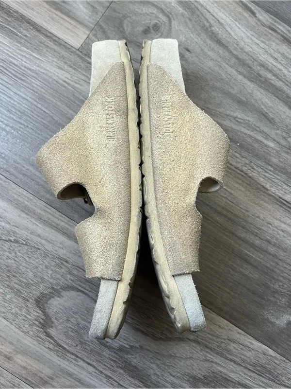 Birkenstock Arizona Sandals Gold Women Size 39 - Image 4