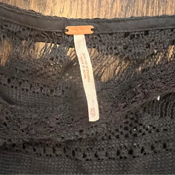 Free People Black Lace Bell Sleeve Mini Dress XS Festival Boho Crochet Tunic - Image 2