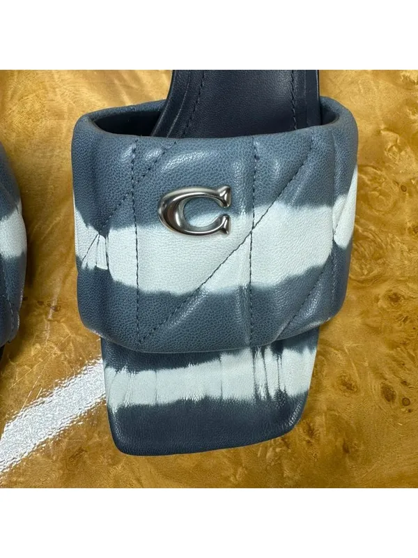 NEW Coach Emma Tie Dye Quilted Leather Wedge Sandals Navy White Size 6B CU189 - Image 4