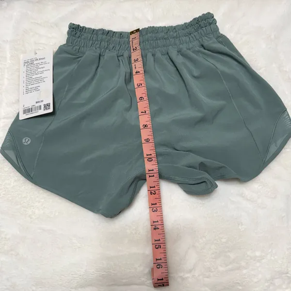 Lululemon Hotty Hot HR Short 4” Lined - Image 8