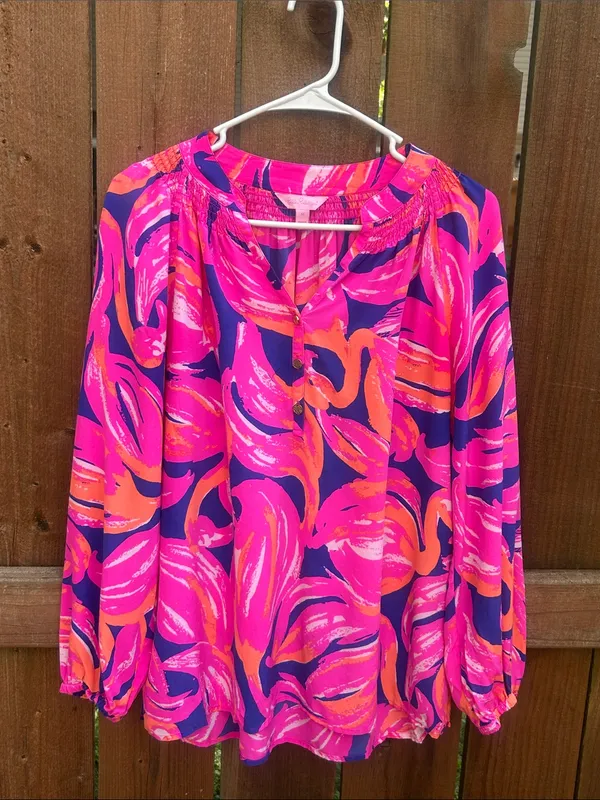 Lilly Pulitzer Elsa Plume Blume Flamingo Silk Long Sleeve Blouse Size Medium - Image 2
