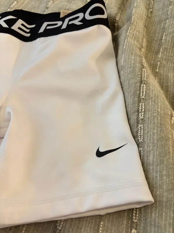 Nike Pro Girls Shorts - Image 2