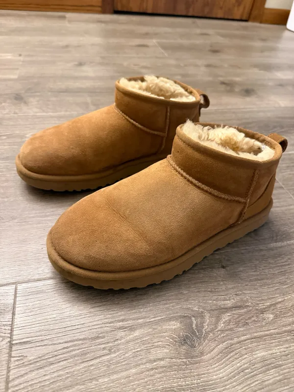 UGG Mini Boots Classic Women’s - Image 6