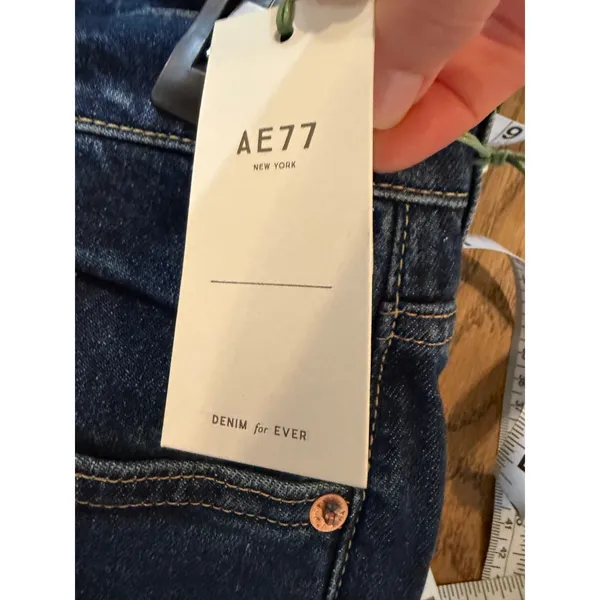 American Eagle NWT 77 Premium Denim Jeans Straight Crop Size 12 - Image 9