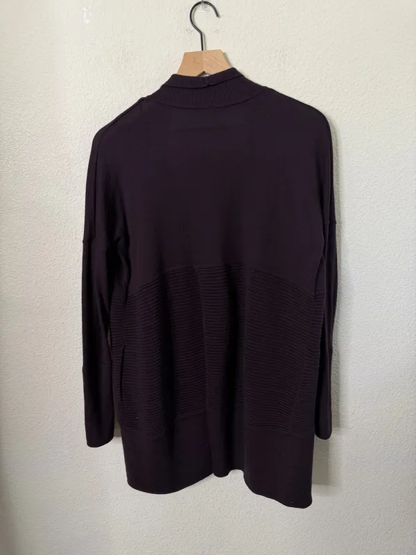 Lululemon Sit In Lotus Wrap II Black Cherry Cardigan Womens Size‎ 4 - Image 4