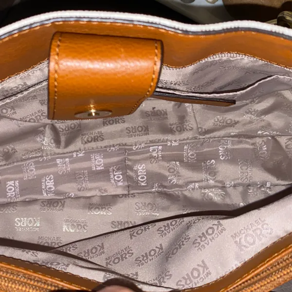Michael Kors Signature MK Vanilla Acorn Fulton Chain Leather Tote EUC - Image 14