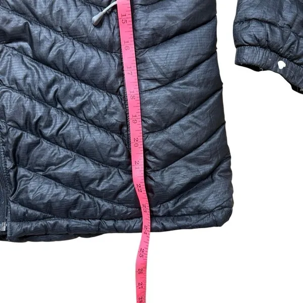 Mountain Hardwear Women’s Micron Down zip up puffer jacket Medium - Image 3