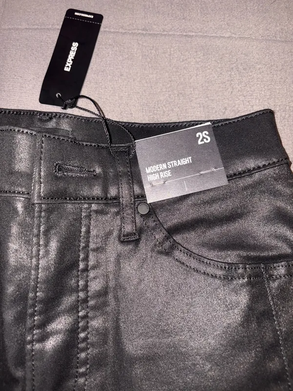 Express Modern Straight High-Rise Jeans - Image 3