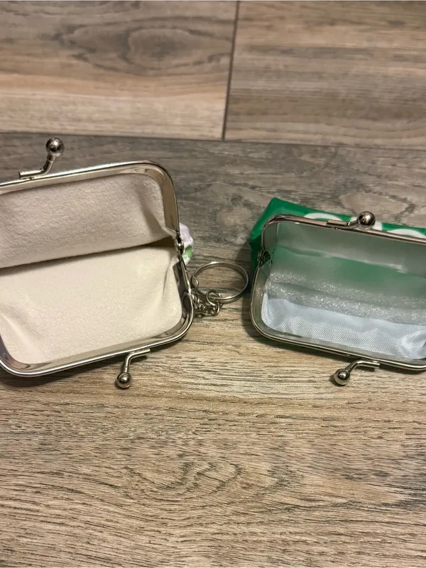 NEW Set of 2 St. Patrick's Day Irish Shamrock Kiss-Lock Coin Pouches Wallets - Image 3