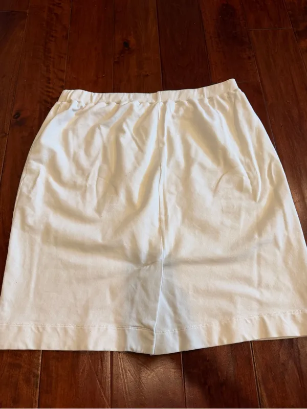 White Kikapaprika 2X Skirt - Image 4