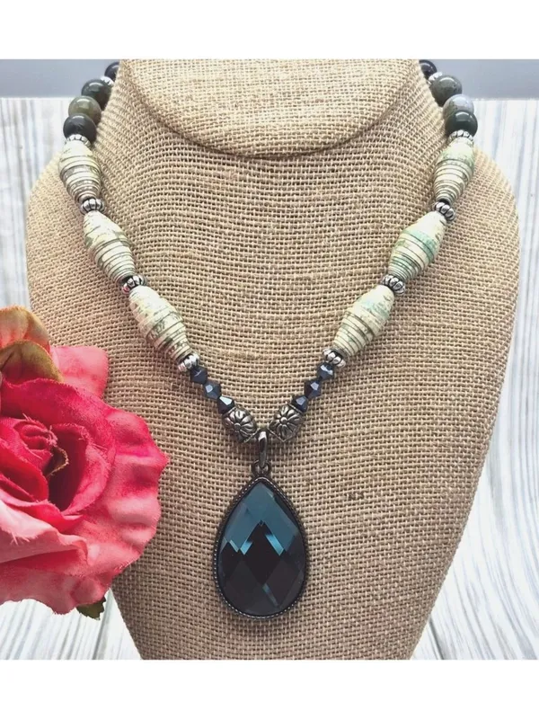 Artisan Black Green Bead & Faux Paper Bead Collar Teardrop Pendant Necklace 16" - Image 4