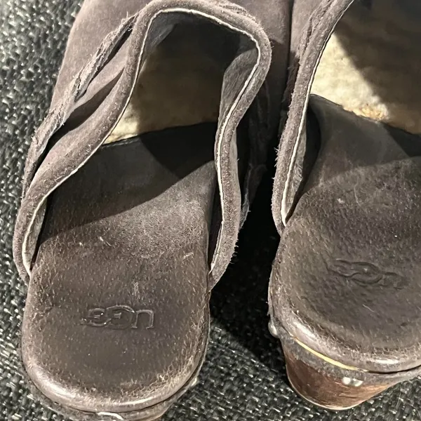 UGG Kaylee Grey Suede Mule Slip On Wooden Clogs Stud Heels Women’s Size 8 - Image 10