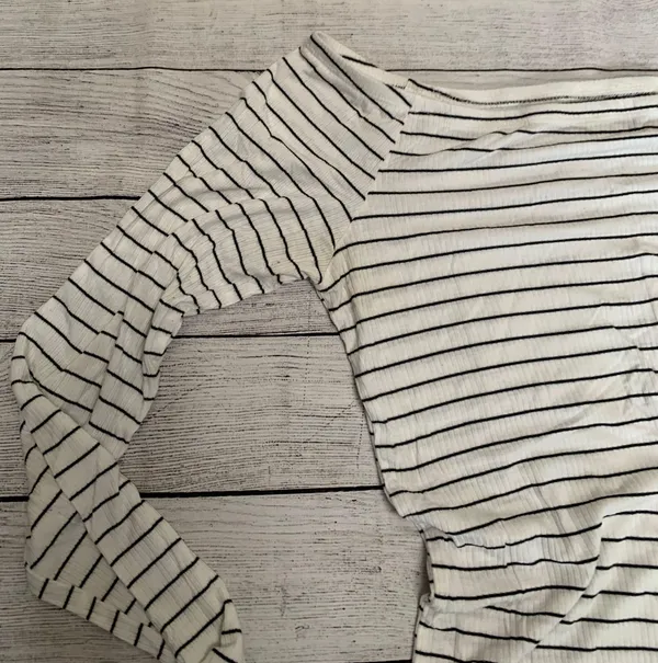 Off The Shoulder Long Sleeve Shirt Size L - Image 6