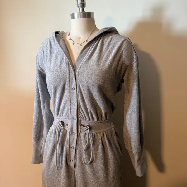 Anthropologie Grey Velour Lounge Jumpsuit - Image 4