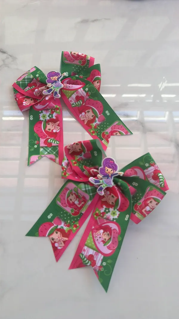 Adorable set of 2 Strawberry Shortcake-inspired hair bows - Image 7
