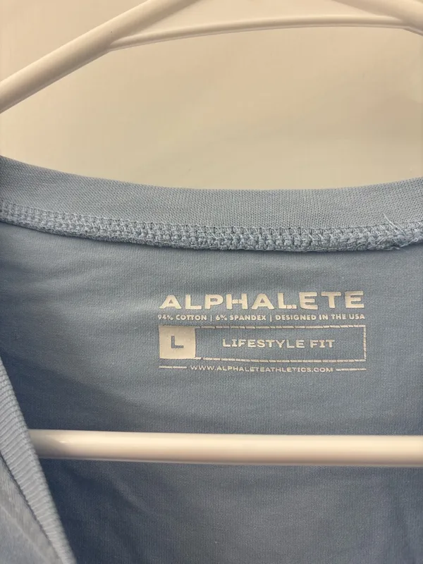 Alphalete long sleeve cropped Tshirt - Image 3