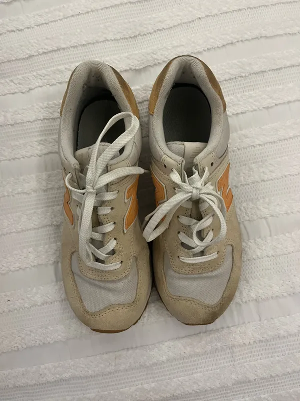 New Balance Shoes - Image 2