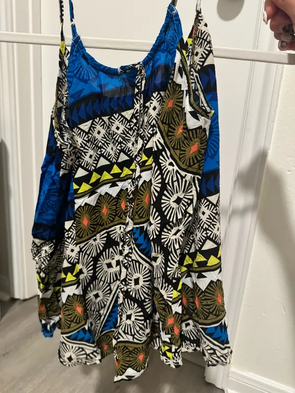 Old Navy Top  - Image 2