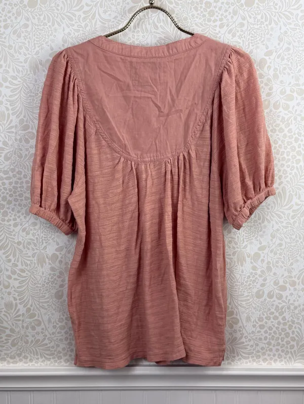 Anthropologie Pink Short Sleeve Button Front Elinor Textured Top - Size - Medium - Image 4