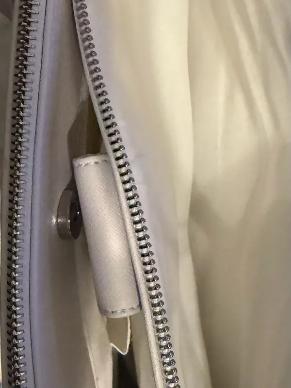 Kenneth Cole White Floral Flower Satchel Purse - Image 4