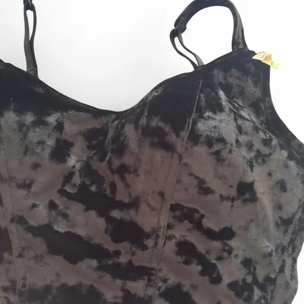 Victoria's Secret PINK black velvet corset top in size Medium - Image 7