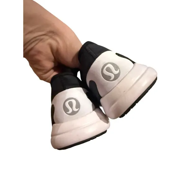 Lululemon Blissfeel 2 Running Shoes – Women’s Size 6 - Image 8